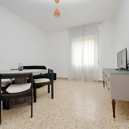 Cute And Bright, Next To Pigneto *